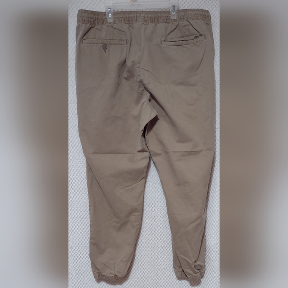 Old Navy Pants Men Size XL Color Tan Cuffed Legs Drawstring Waist Pockets - Picture 2 of 9